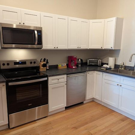 Refresh 3Br Apt New Kitchen! Downtown Durham Exterior photo