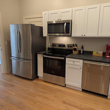 Refresh 3Br Apt New Kitchen! Downtown Durham Exterior photo